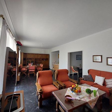 Penthouse Anneliese Apartment Атина Екстериор снимка